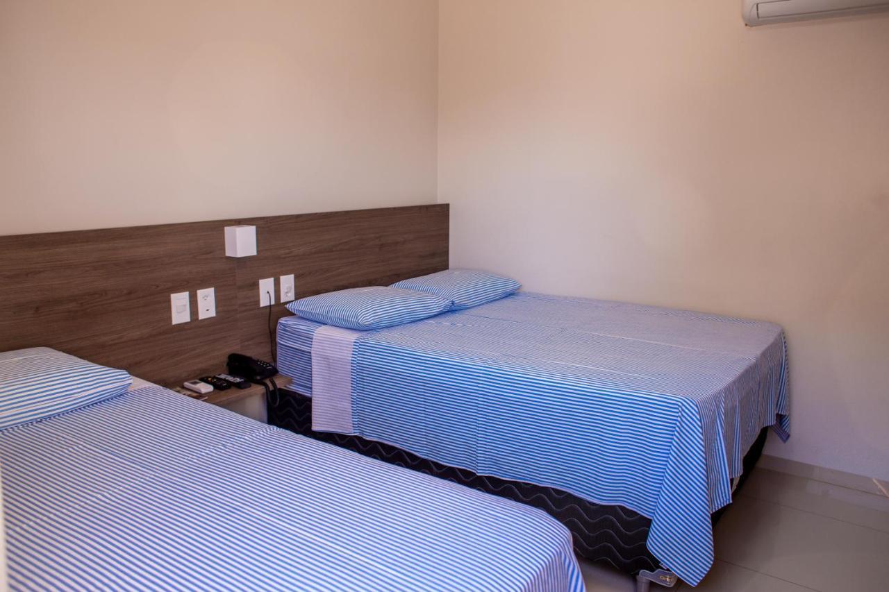 Ozaki'S Hotel Tailandia Bagian luar foto